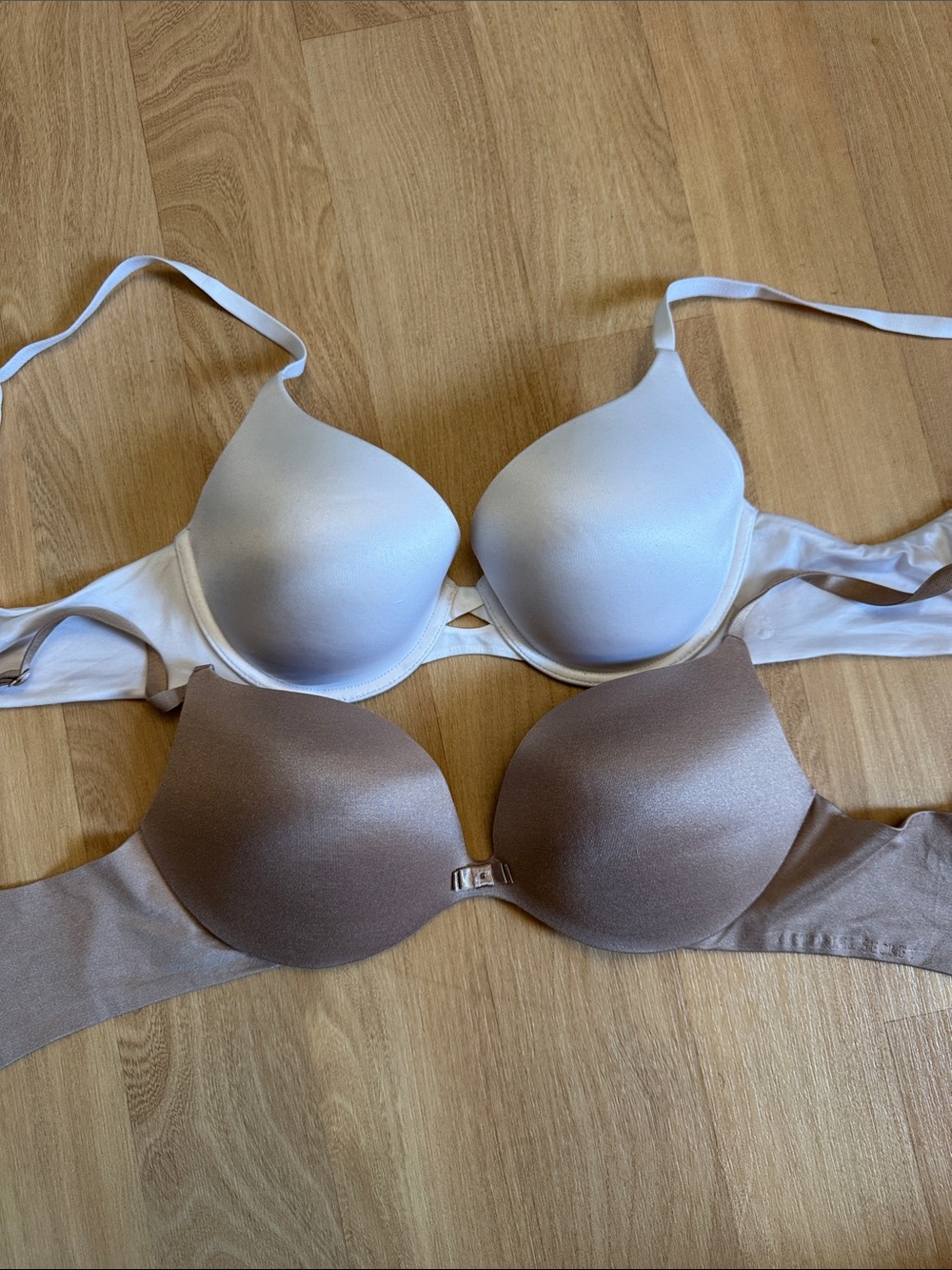 Victoria’s Secret Nude Bra Bundle Size 34C